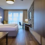 Am Hotel 4*