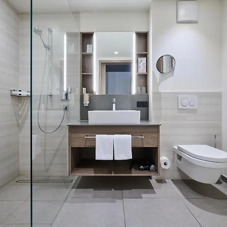 Am Hotel 4*