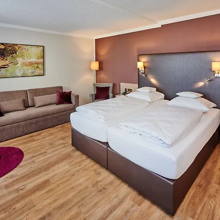 Am 4* Нойтраублинг