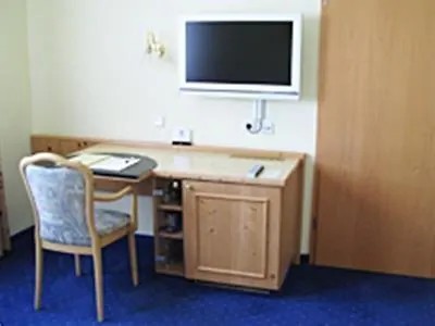 Am 4* Neutraubling
